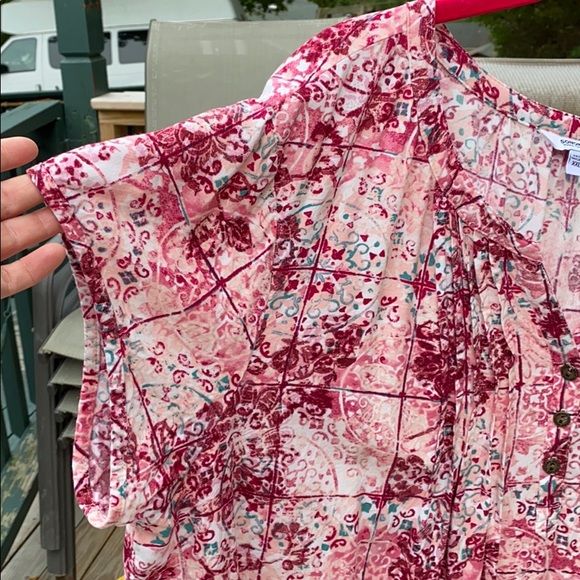 Beautiful top purchased from Kohl’s. - Picture 4 of 9